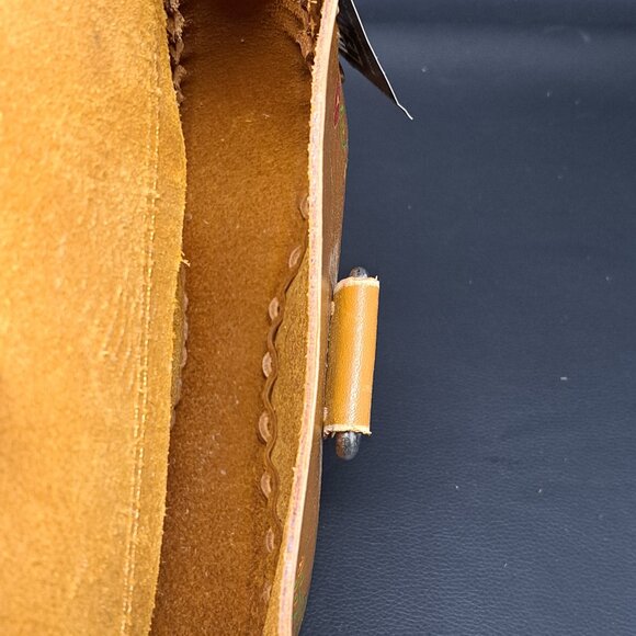 Wilsons VintageGenuine Leather Floral  Shoulder Bag with floral Tulip design. NW - Picture 5 of 7